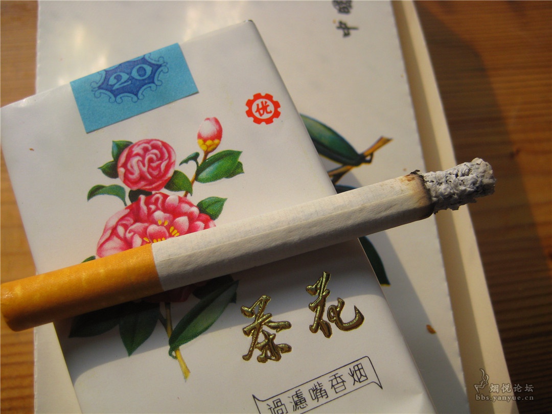 从传统香烟到智能电子烟：科技引领健康变革之路